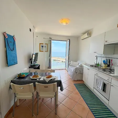 Albamare Appartement *